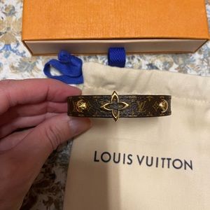 Louis Vuitton Blooming Leather Bracelet